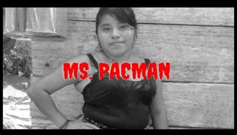 mujer pacman gore.